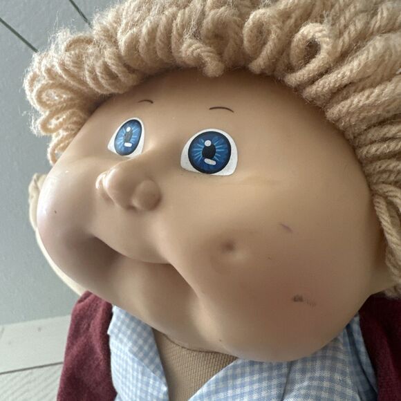 1982 VTG Cabbage Patch Kids Doll Boy Blonde Blue Eyes Dimples Jeans Vest Shoe - Picture 3 of 16
